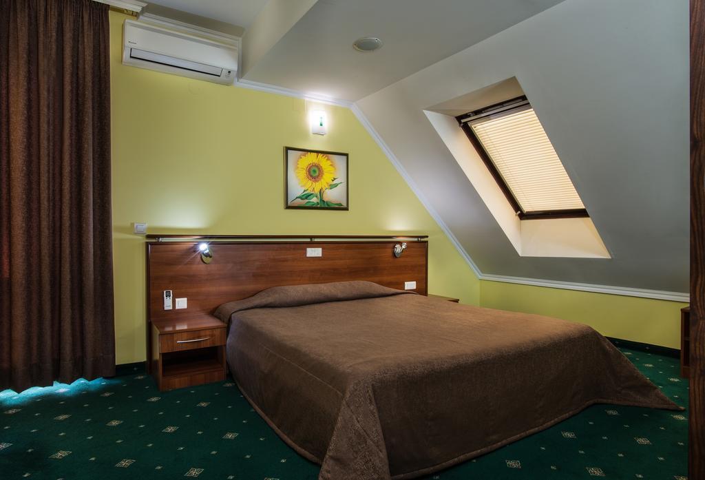 Hotel Izvor Starozagorski Bani Buitenkant foto