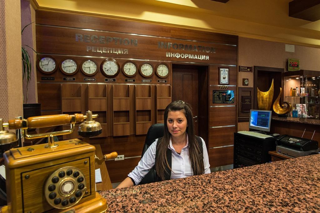 Hotel Izvor Starozagorski Bani Buitenkant foto
