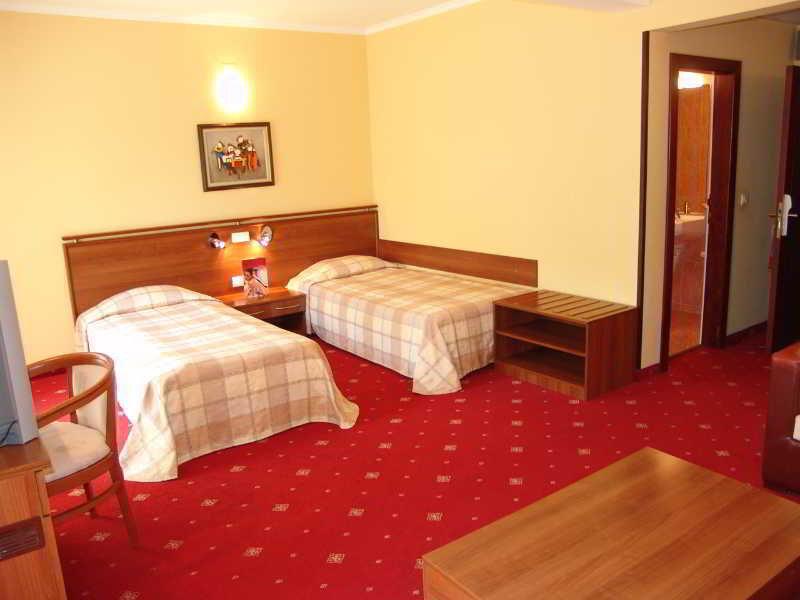 Hotel Izvor Starozagorski Bani Buitenkant foto